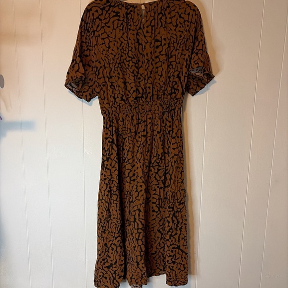 H&M Brown Animal Print Midi Dress - Picture 2 of 2